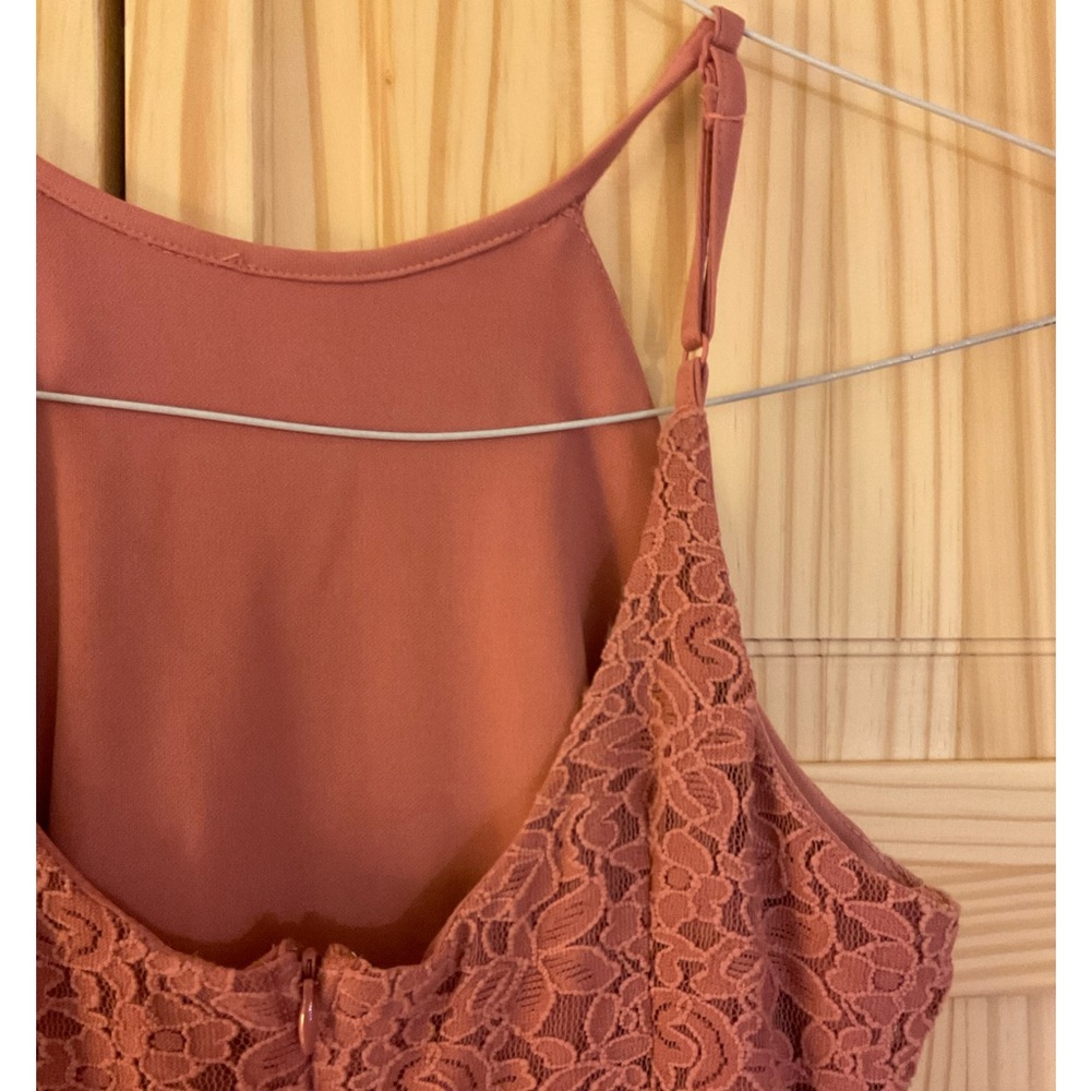❌ NEW ❌ LULUS LACE DRESS ~ ROSE COLOR - Picture 5 of 7